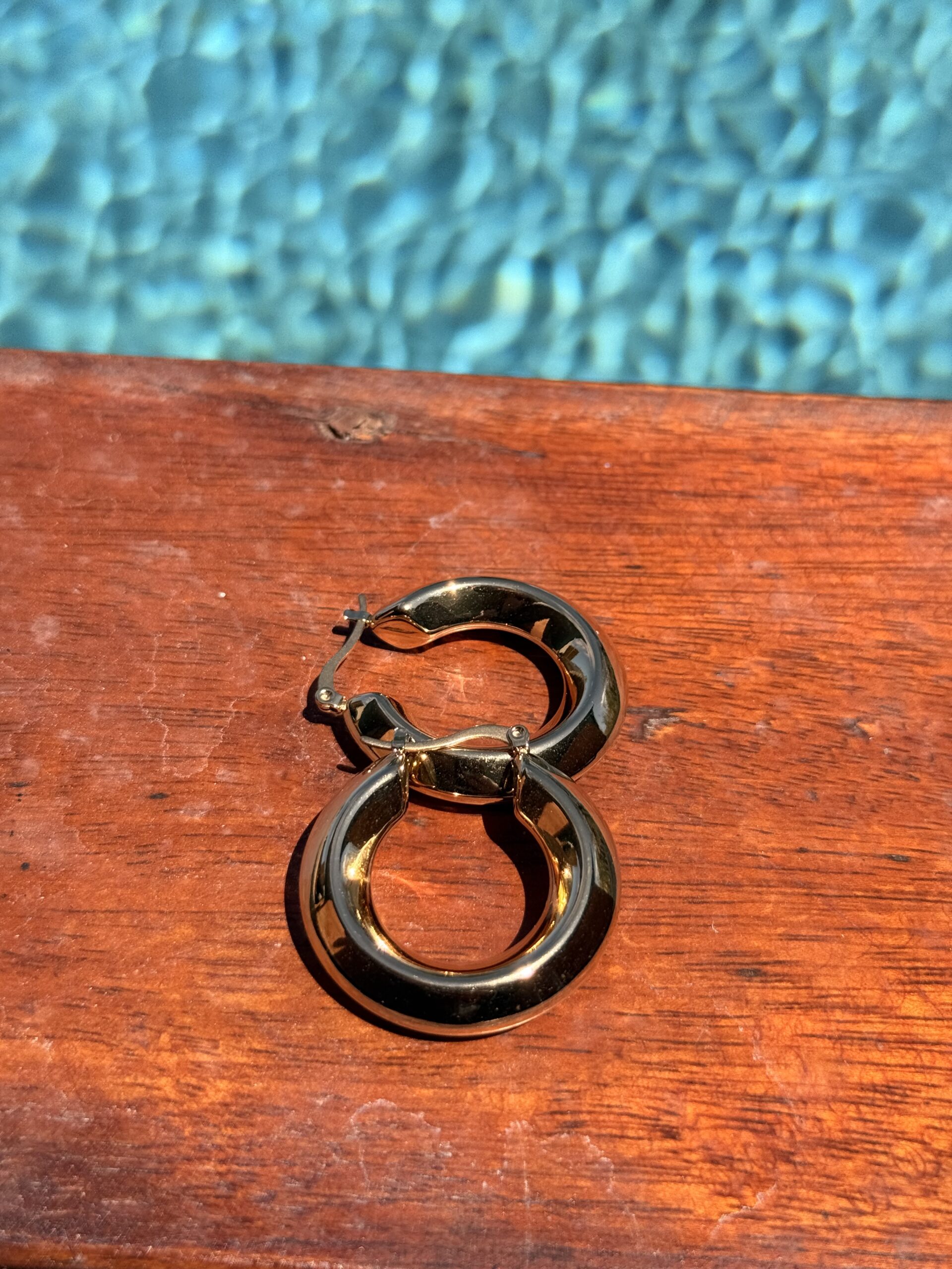 Boucle d’oreille dorée